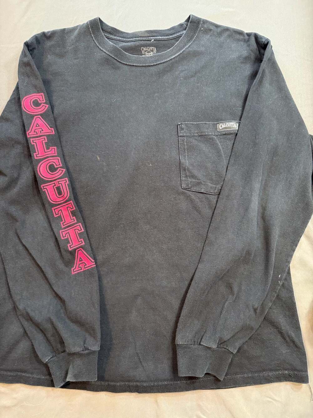 Calcutta Skull Crossbones Fishing T Shirt Black Pink Long Sleeve L